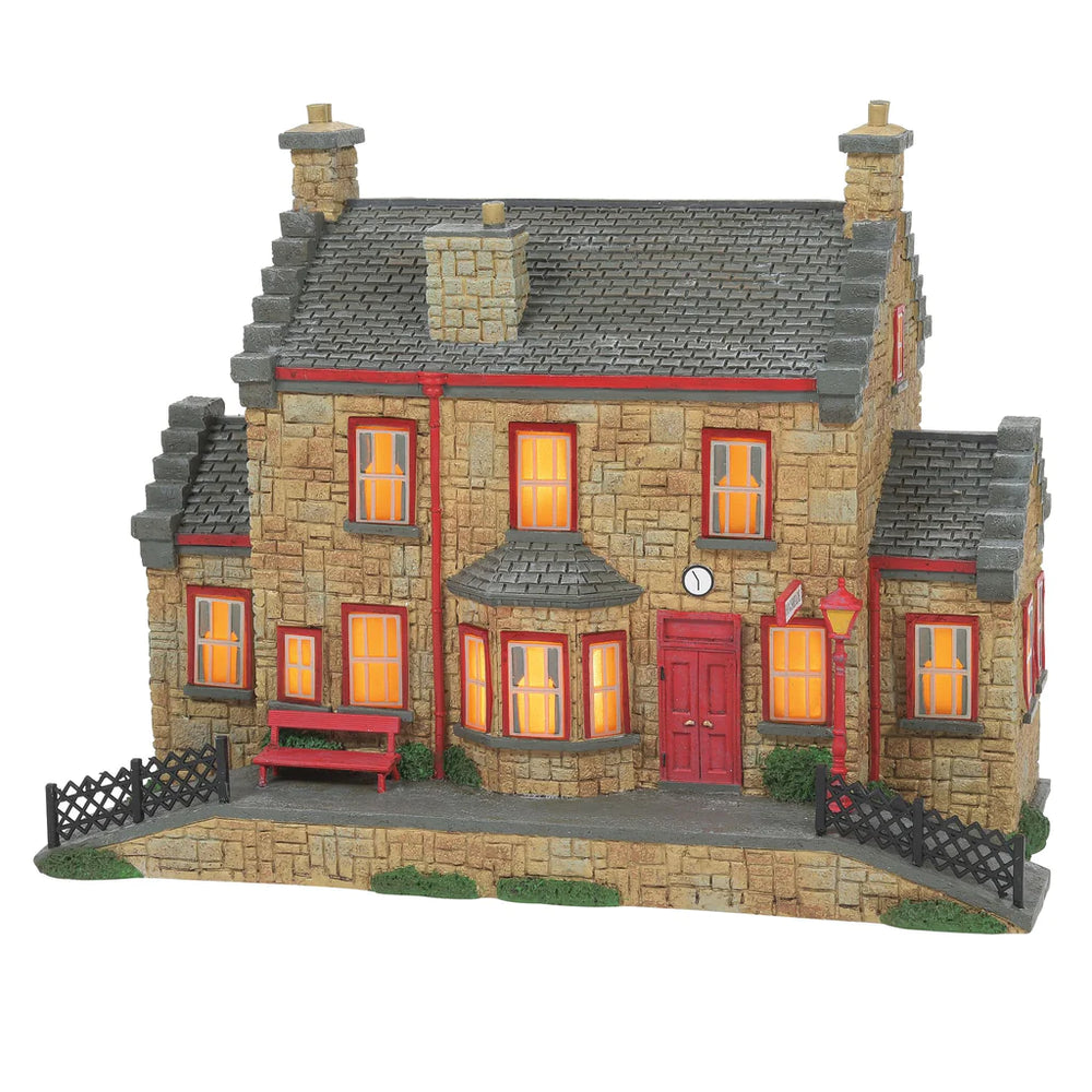 
                  
                    D-56 Collectible: Hogsmeade Station
                  
                
