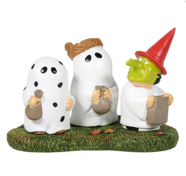 D-56 Halloween Collectible: Peanuts Trick-Or-Treating