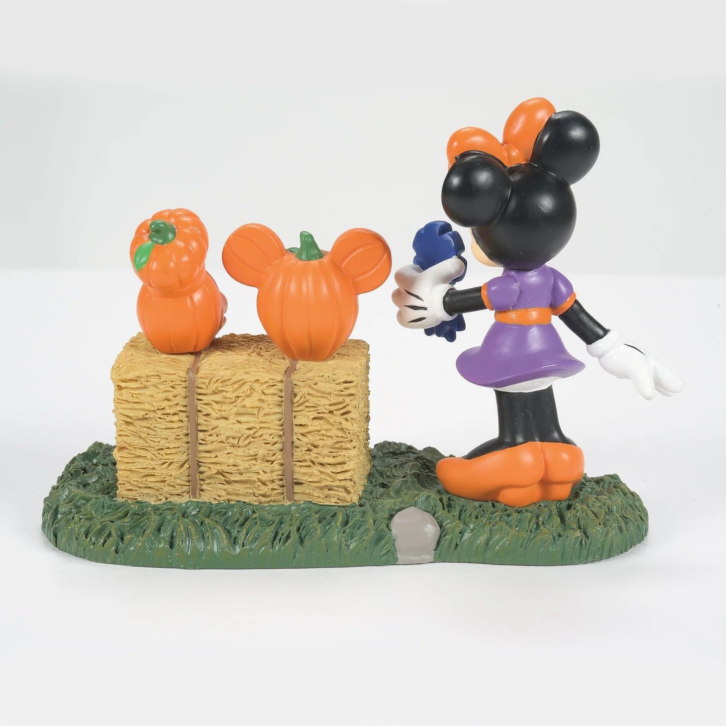 
                  
                    D-56 Halloween Collectible: Disney Minnie Picks A Winner
                  
                