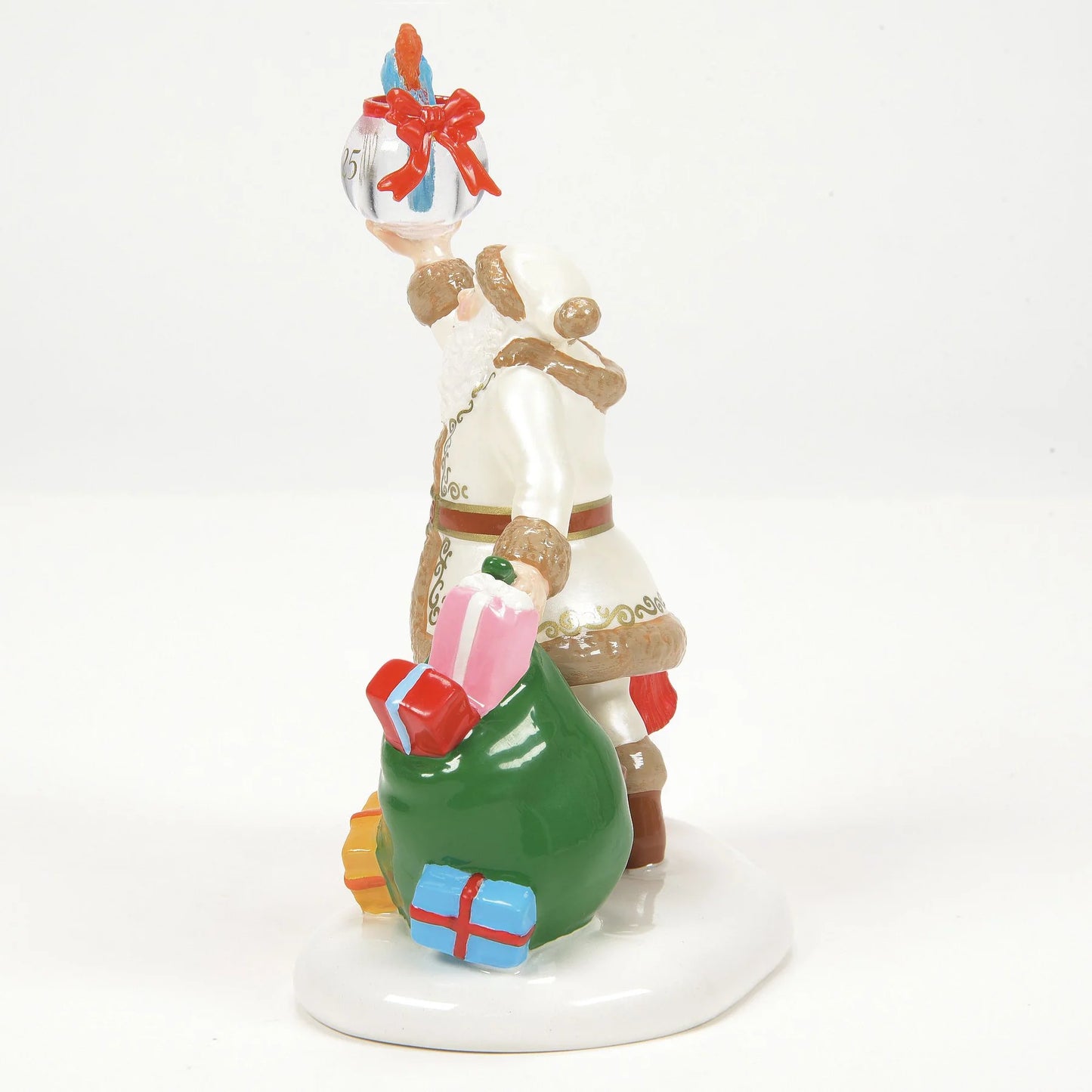 
                  
                    D-56 Collectible: SV Santa Comes To Town 2025
                  
                