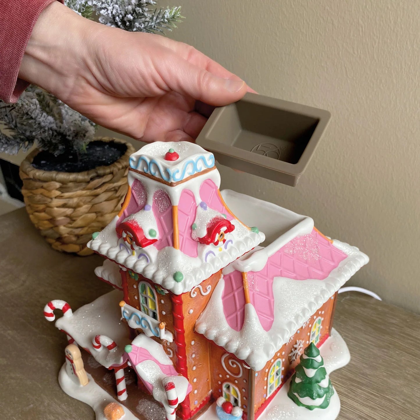 
                  
                    D-56 Collectible: NP The Delicious Smell Of Baking
                  
                