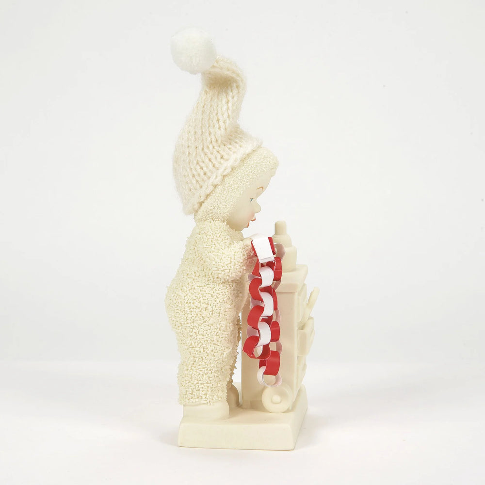 
                  
                    Snowbabies® A Paper Chain For Christmas
                  
                